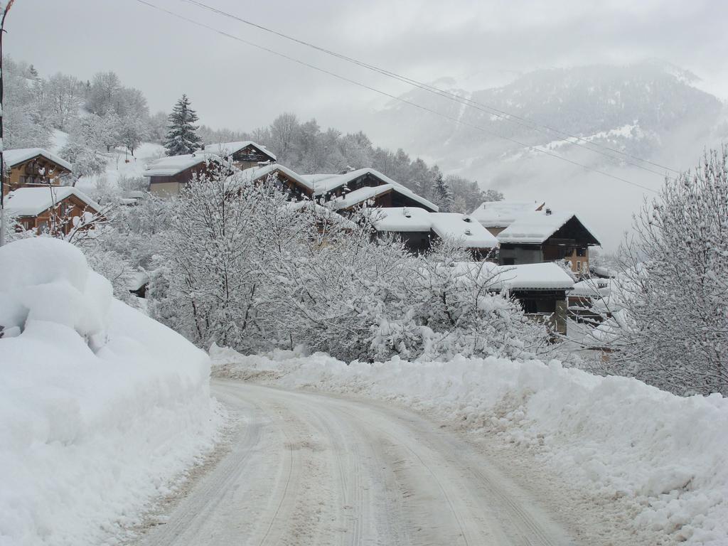 Gite-Auberge De Montvilliers Aime Kültér fotó