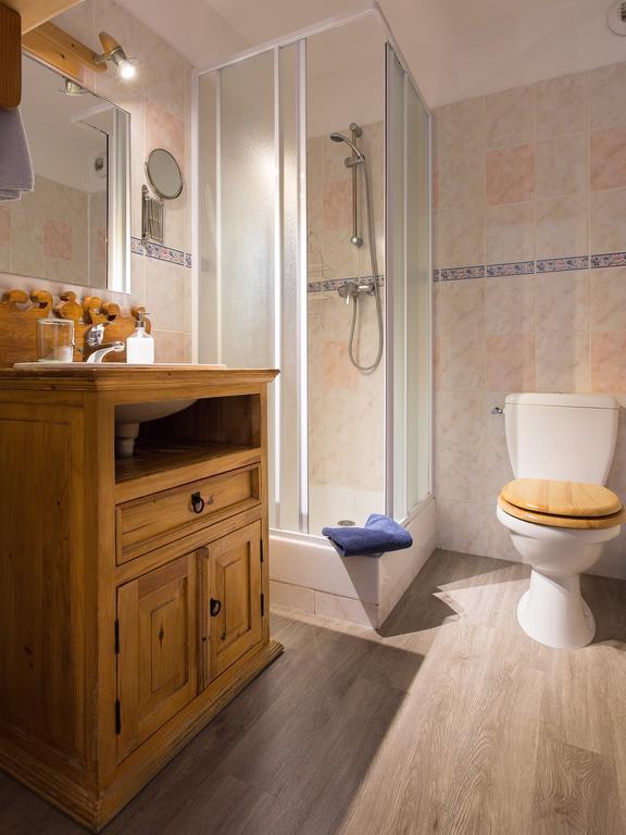 Gite-Auberge De Montvilliers Aime Kültér fotó